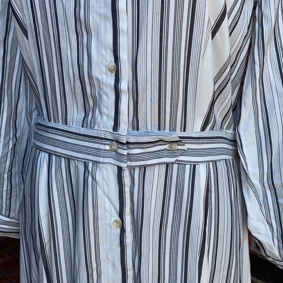 Court & Rowe The Jamesport Shirtdress in Ecru - Picture 3 of 10